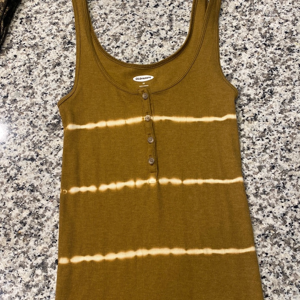 Old Navy olive green tank